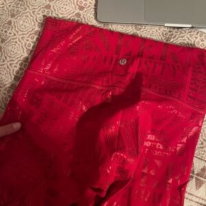 Women’s Lululemon red align leggings 25” size 6